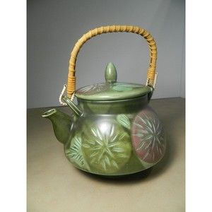 Lily Pad Teapot w/ Bamboo Handle Green Stoneware Japan Chip o Bottom of Lid